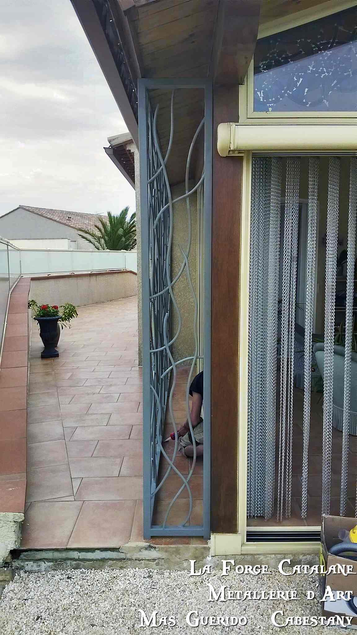 grille decorative barreau ronds entremeles fer Forge Catalane Cabestany 3 (2).jpg